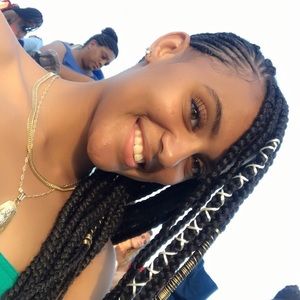 Meet your Posher, Kaylah